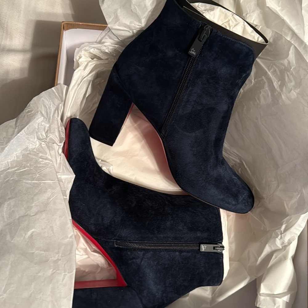 Authentic Christian Loubotin Castarika Navy suede boot
